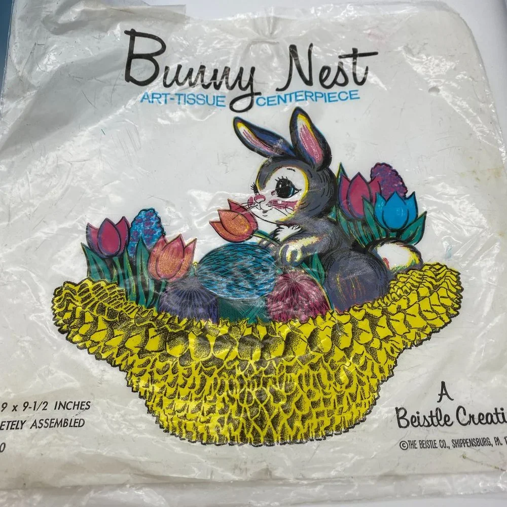 Vintage Beistle Bunny Nest honeycomb art tissue table center piece Easter‎